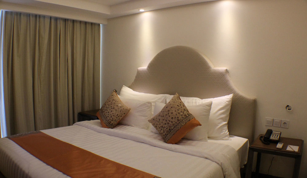 ซาฮิด ชายา โฮเต็ล แอนด์ คอนเวนชั่น Hotel Maguwo ภายนอก รูปภาพ